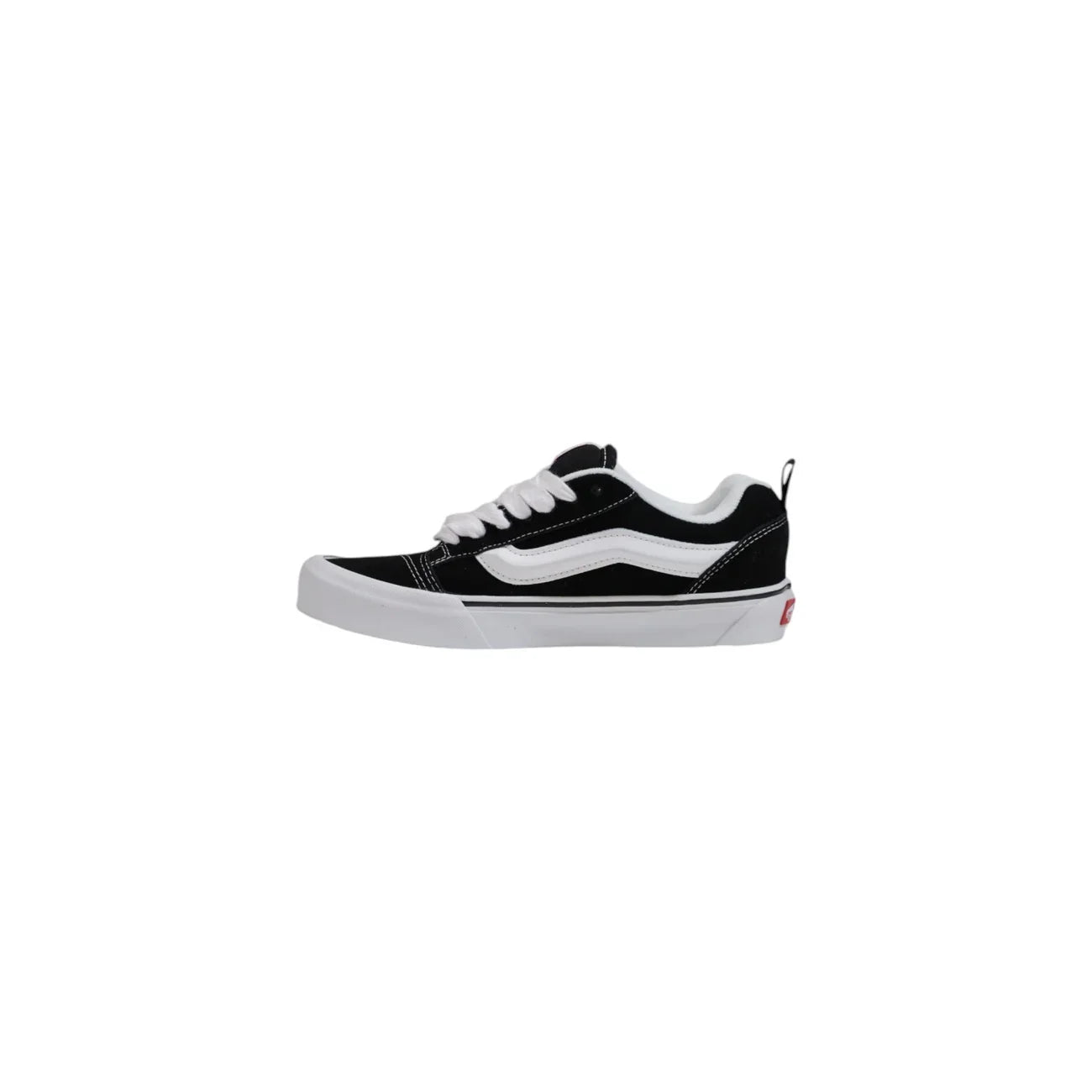 Scarpa da uomo nera e bianca, modello sneaker con suola bianca, stile casual moda.