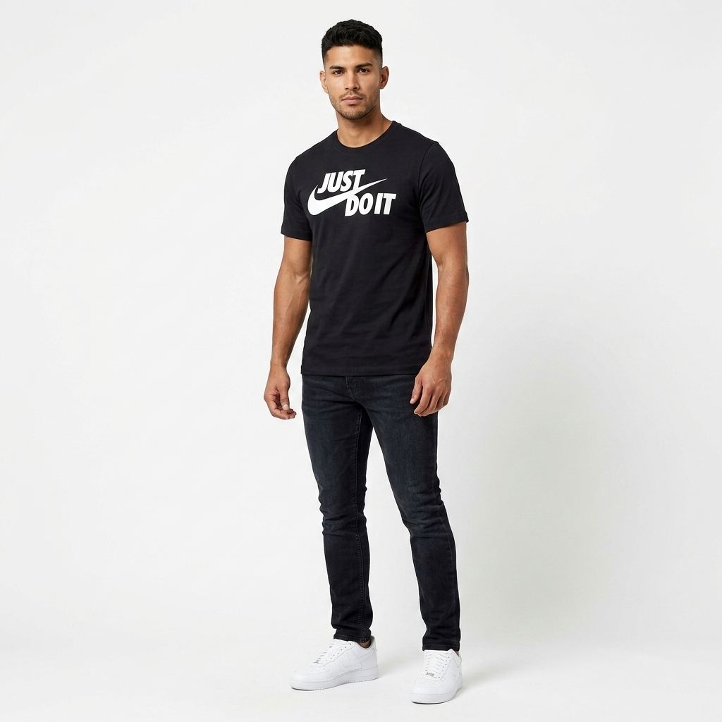 2275111 Nike T-Shirt Nero Stampa Uomo