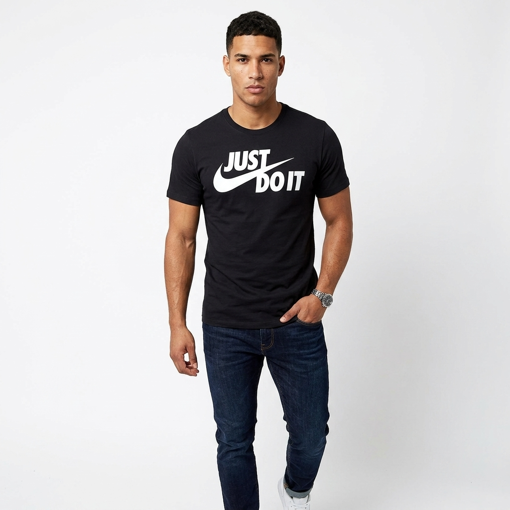 2275111 Nike T-Shirt Nero Stampa Uomo
