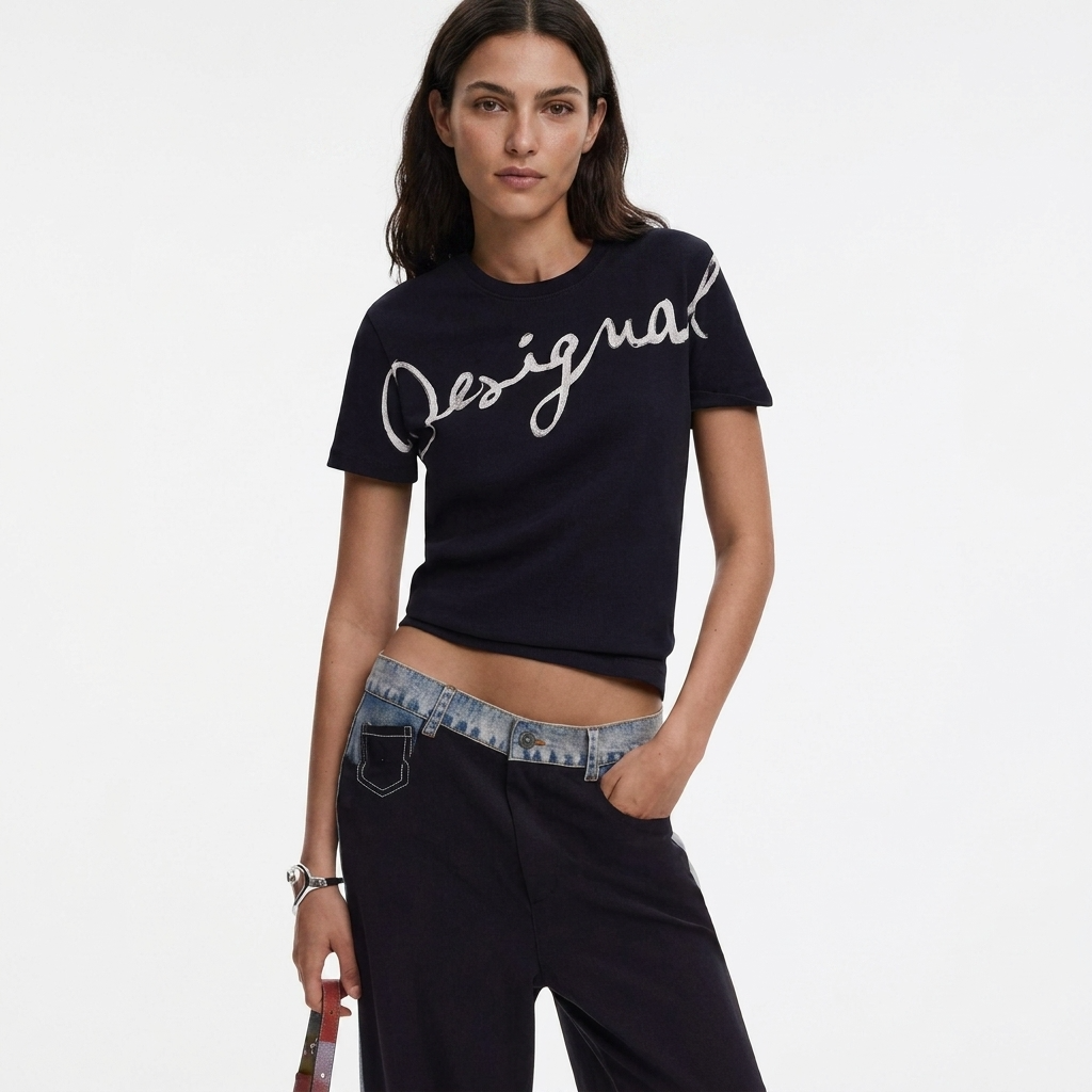 2451093 Desigual T-Shirt Donna Nera Stampa Cotone