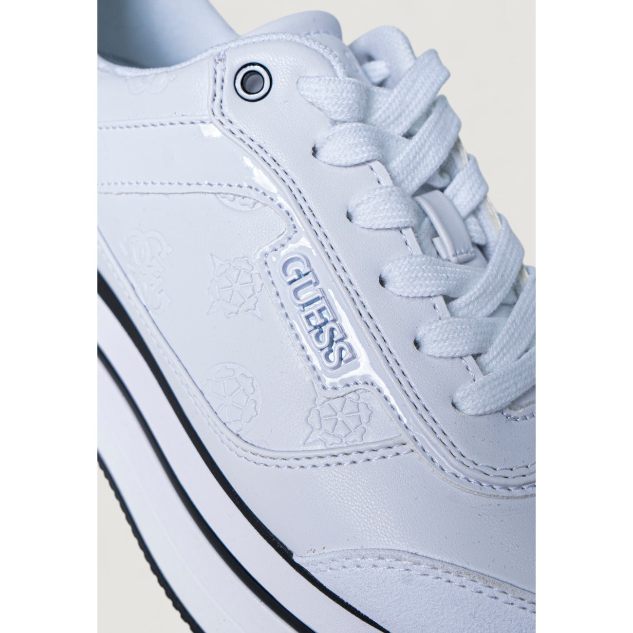 230908 Guess Sneakers Donna Bianche Poliestere