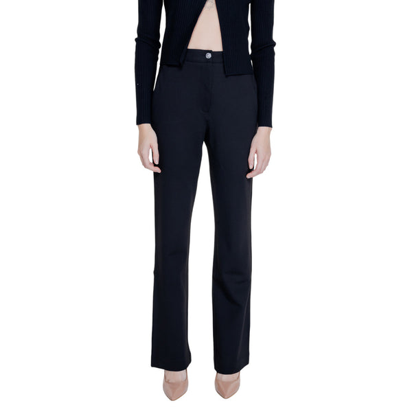 - Guess Pantaloni Donna