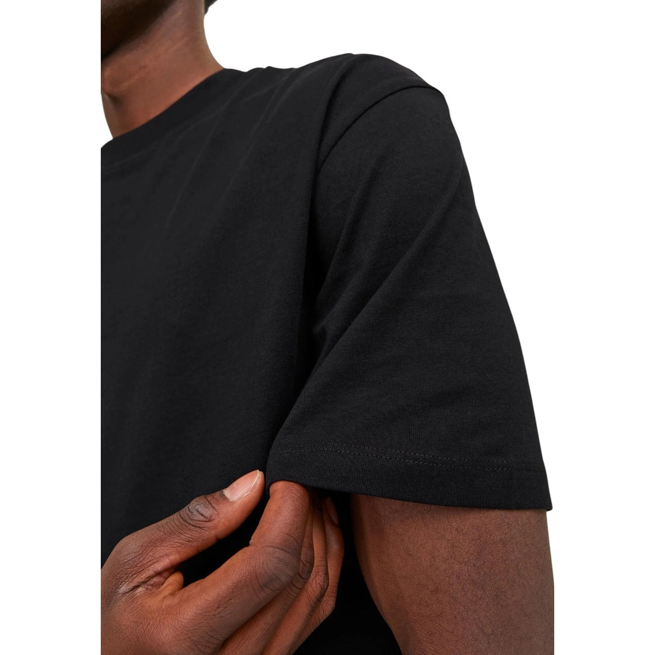 2398437 Jack & Jones T-Shirt Nera Uomo