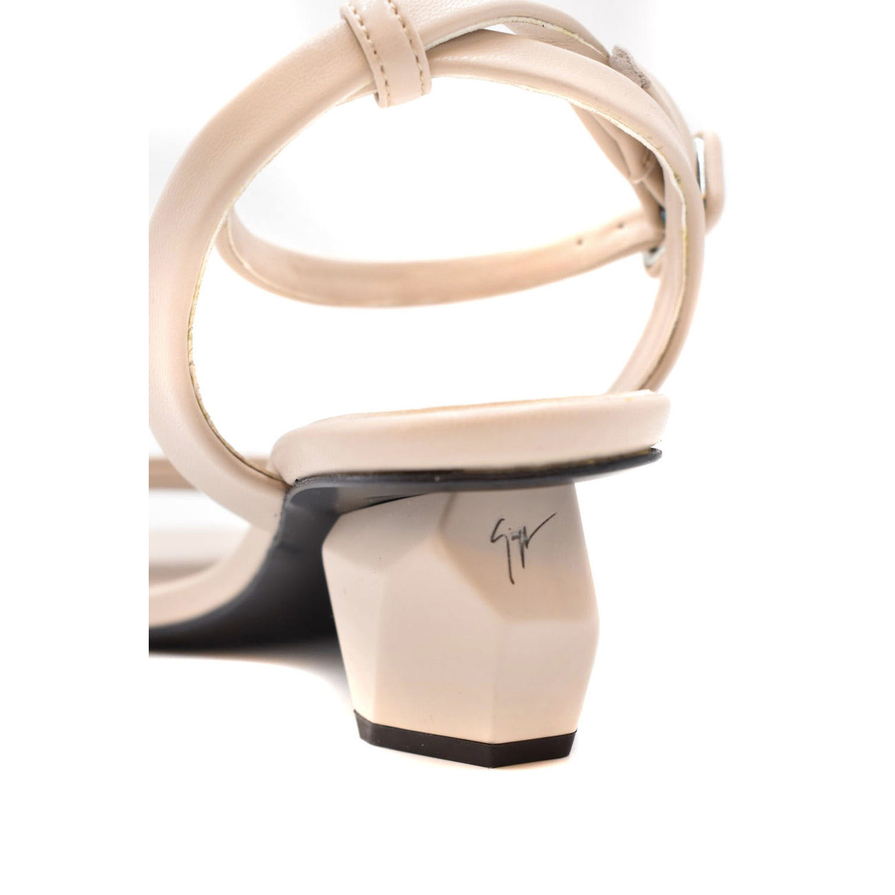 2438484 Giuseppe Zanotti Sandali Beige Fibbia Tacco Largo Punta Aperta Donna