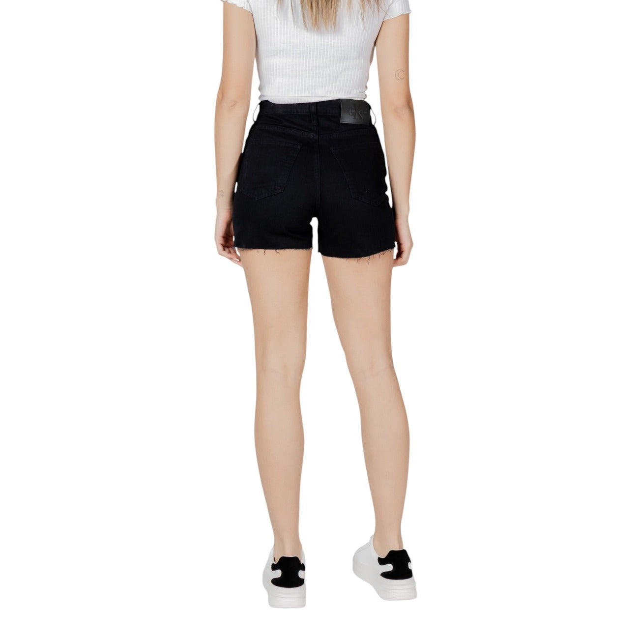 2418282 Calvin Klein Jeans Shorts Neri Zip Tasche Donna