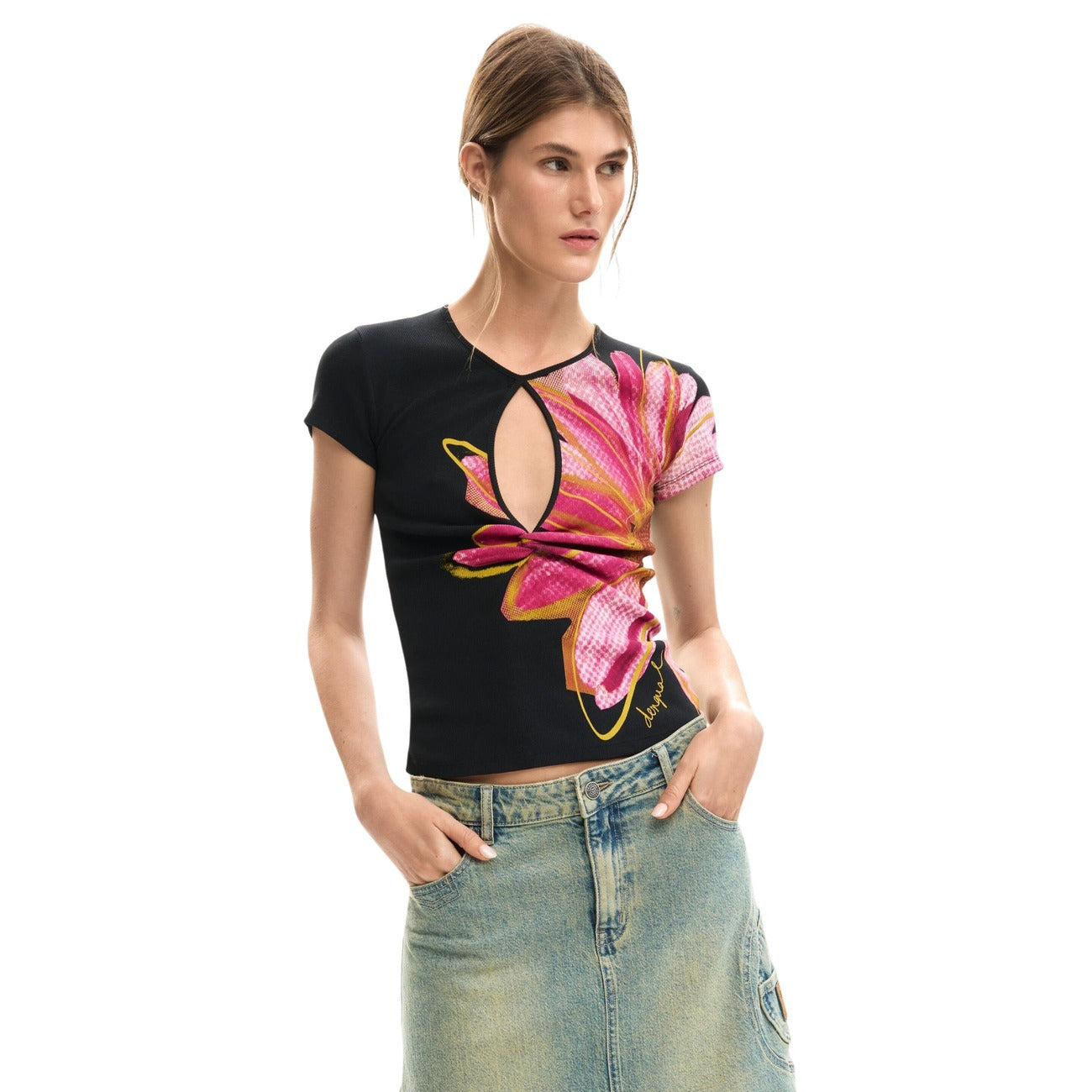 2453070 Desigual T-Shirt Donna Nera Floreale Cotone