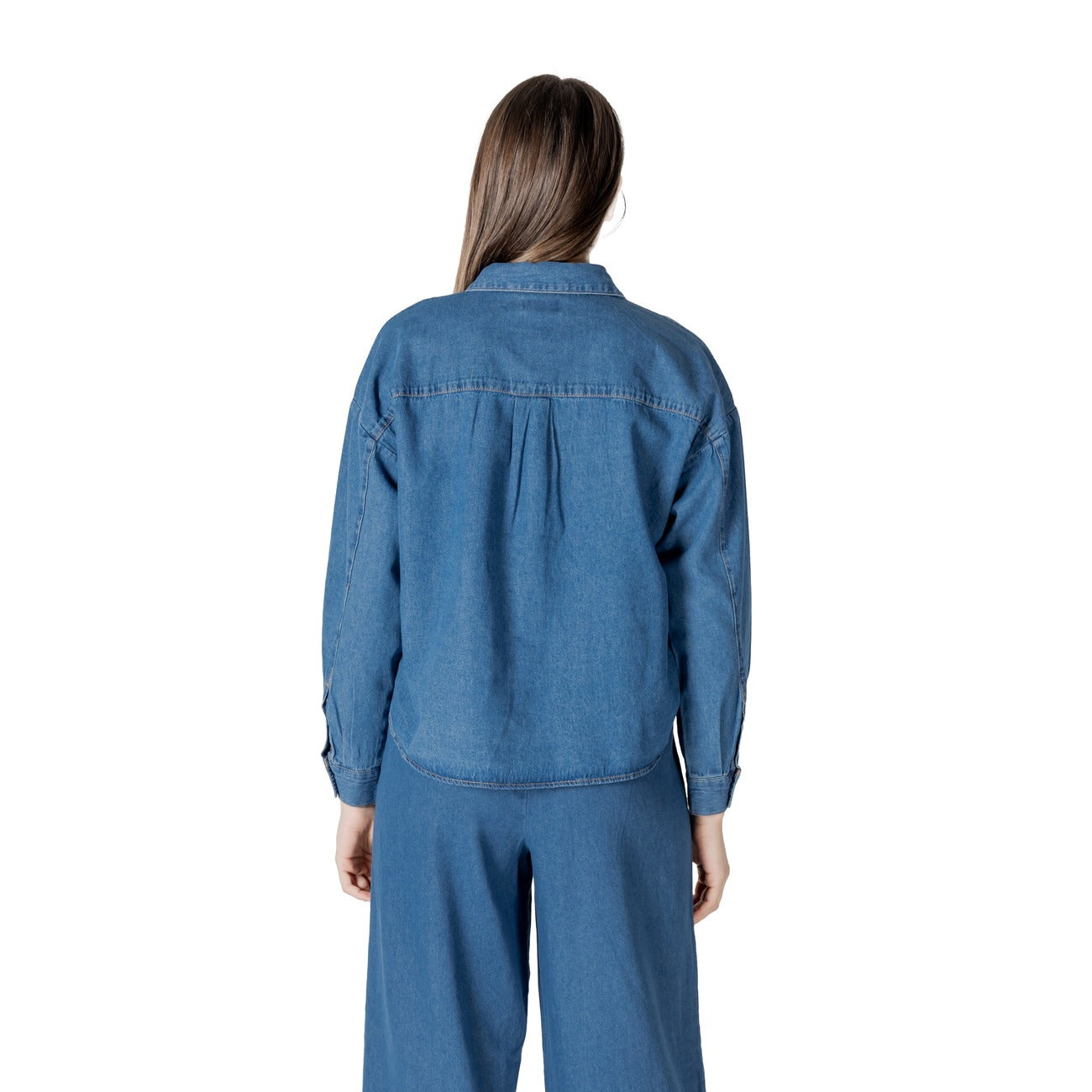 2413628 Ichi Camicia Azzurra Colletto Classico Tasche Donna