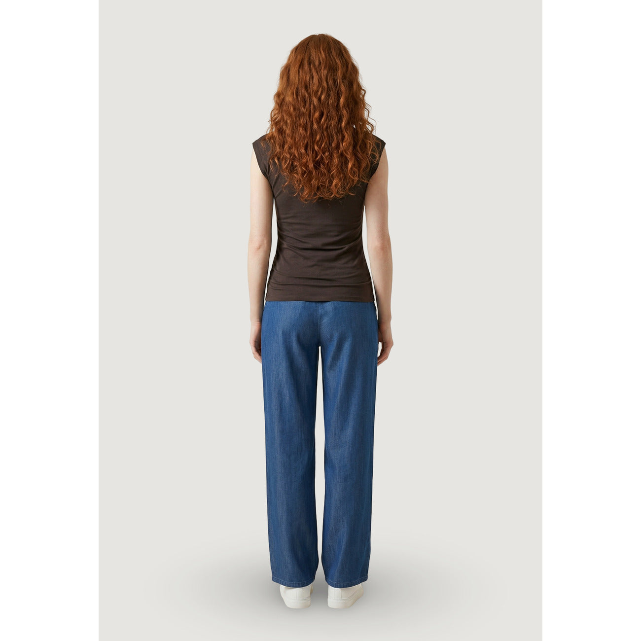 517625 Only Top Marrone Smanicato Donna