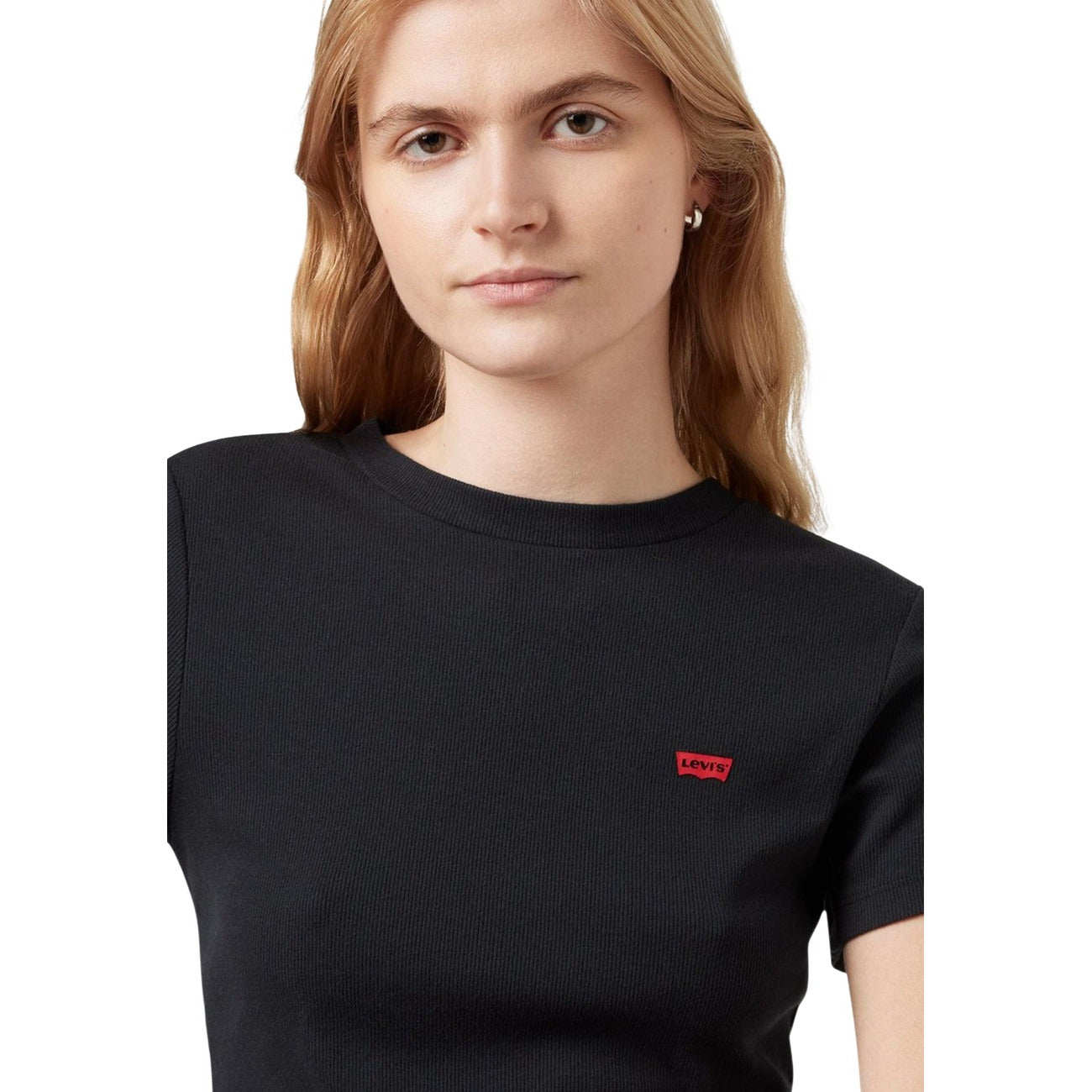 2456400 Levi's T-Shirt Nera Cotone Elastan Donna