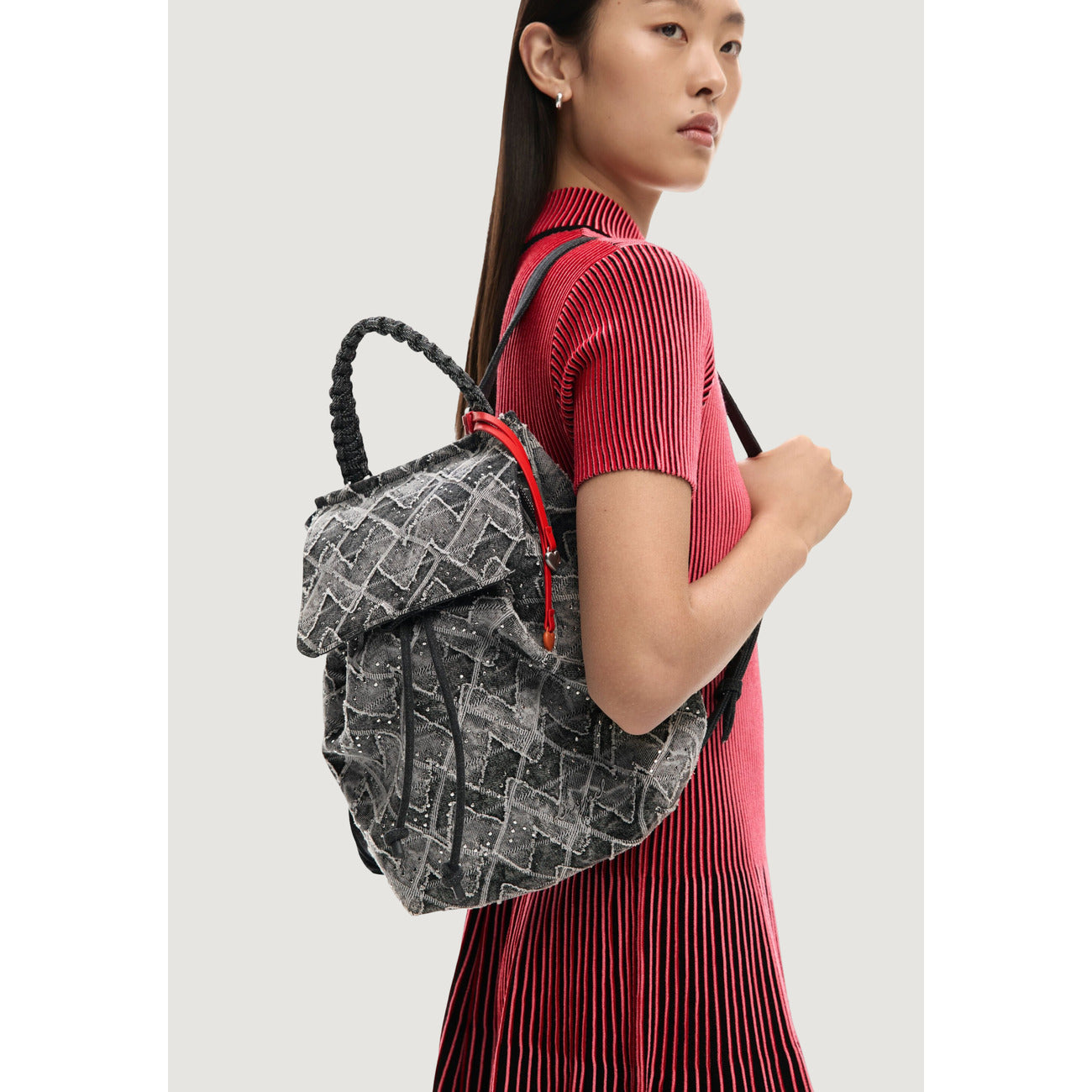2453179 Desigual Zainetto Grigio Tessuto