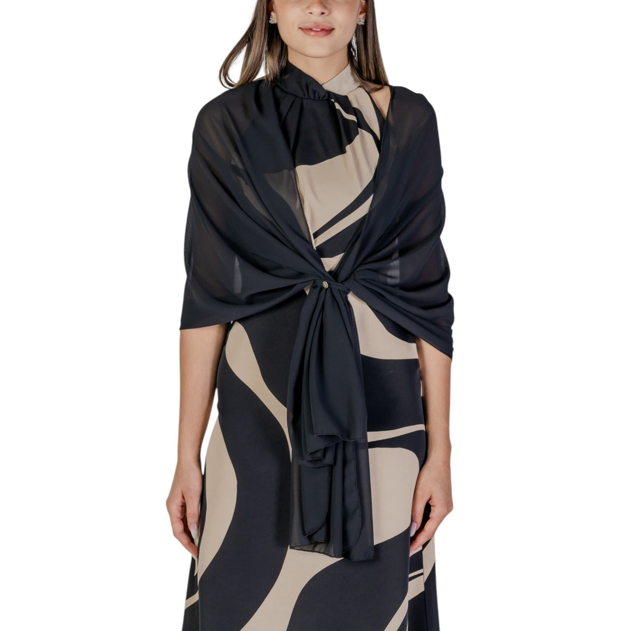 2384192 Rinascimento Sciarpa Nero Donna