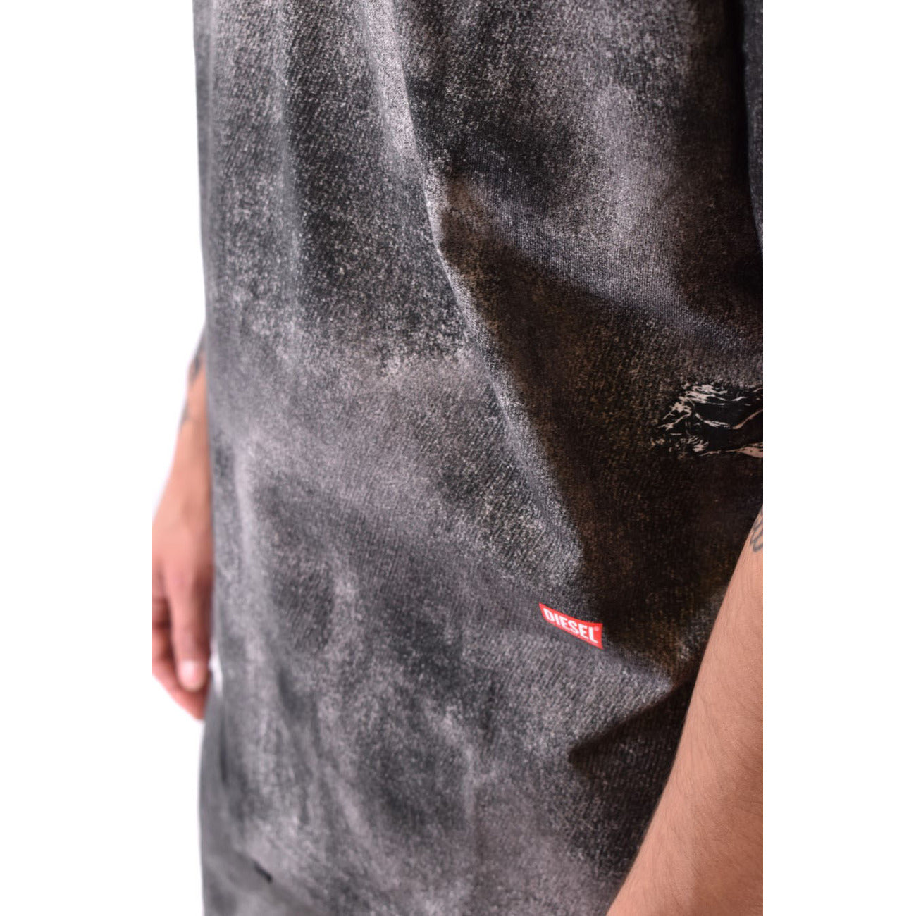 2428860 Diesel T-Shirt Nera Melange Effetto Consumato Uomo