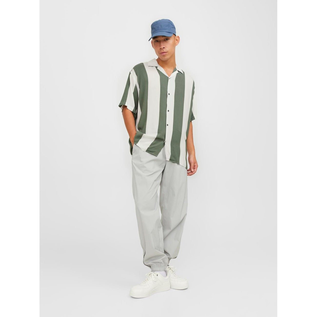 2223845 Jack & Jones Camicia Verde Viscosa Righe Maniche Corte Uomo